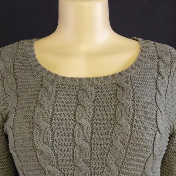 Calvin Klein Jeans Women's Sweater Small - Picture 4 of 9